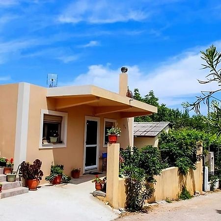Pouláta Flamiatos Garden Cottages מראה חיצוני תמונה
